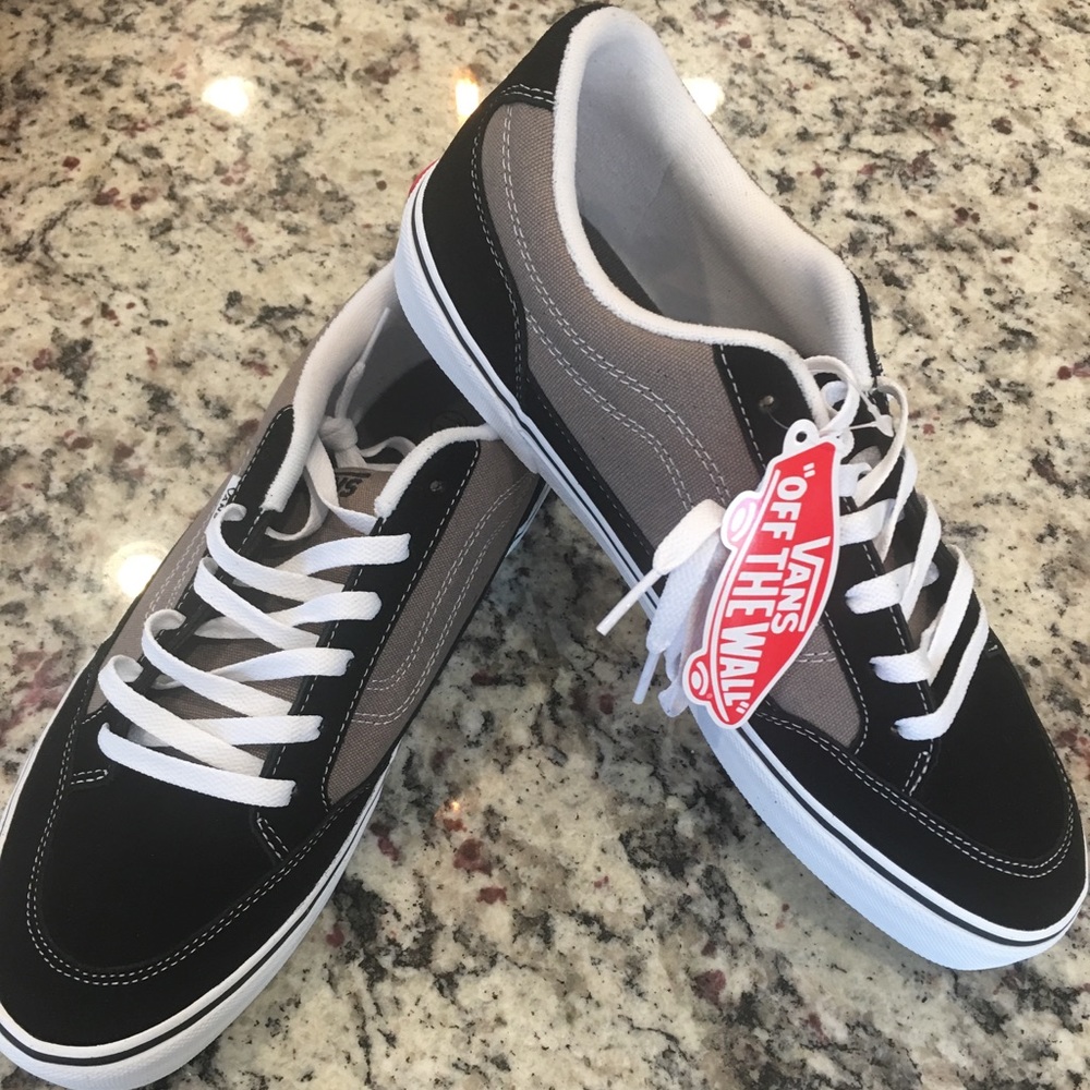 NIB Men’s Bearcat Vans Size 11 Black/Charcoal